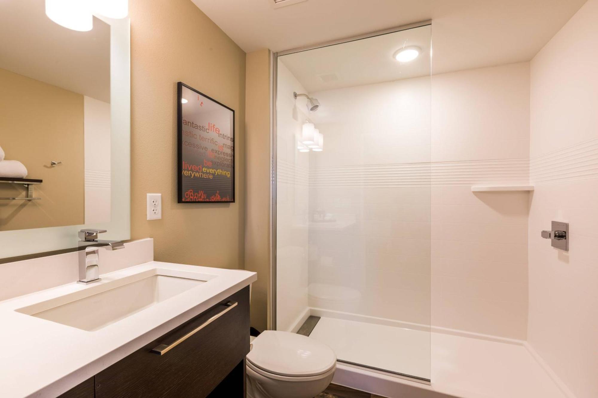 Towneplace Suites By Marriott Portland Beaverton Exterior photo